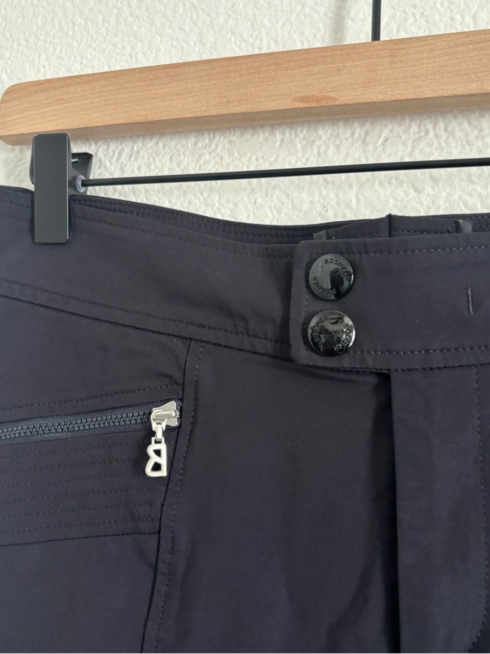 Bogner Women's Size 8 (EU 76) Black Zip Pocket Skinny Pants - Picture 4 of 5